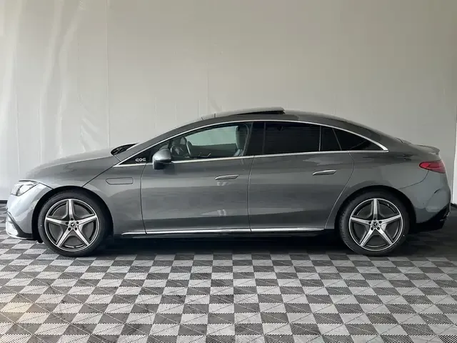 Mercedes-Benz EQE 350