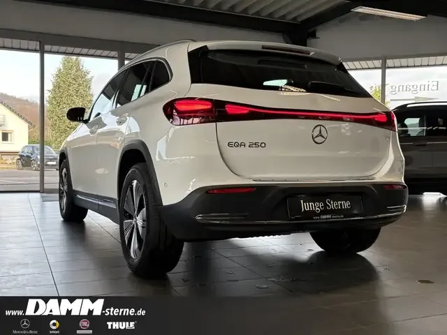 Mercedes-Benz EQA 250