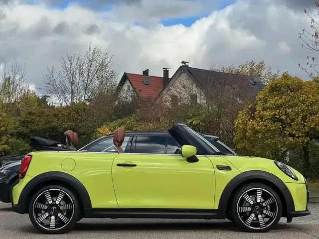 MINI Cooper Cabrio