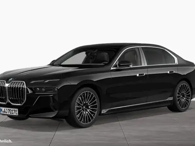 BMW i7