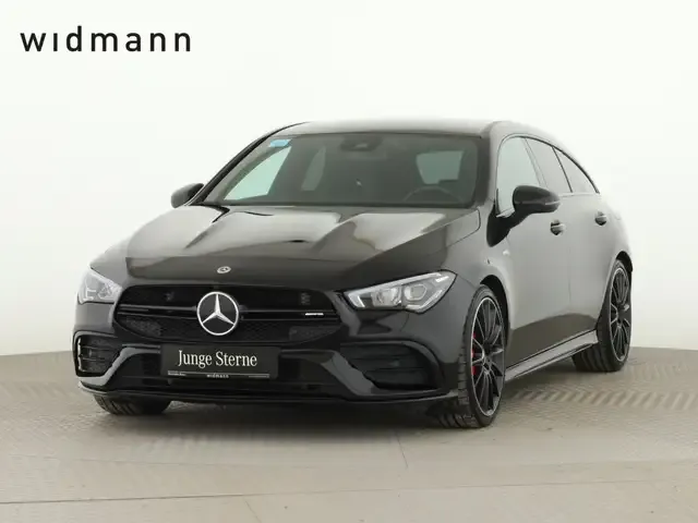 Mercedes-Benz CLA 35 AMG