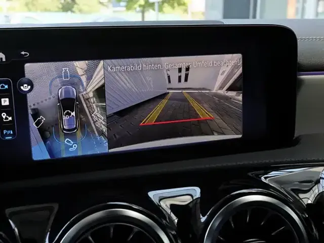 Mercedes-Benz CLA 220