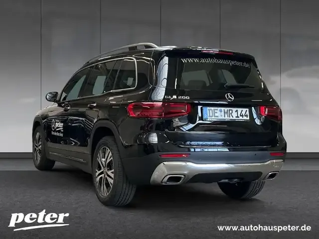 Mercedes-Benz GLB 200