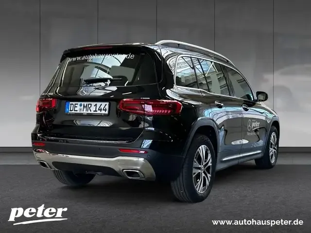 Mercedes-Benz GLB 200