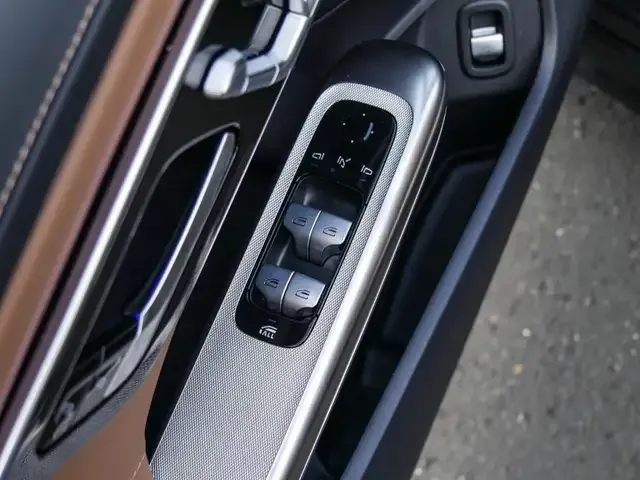 Mercedes-Benz CLE 200