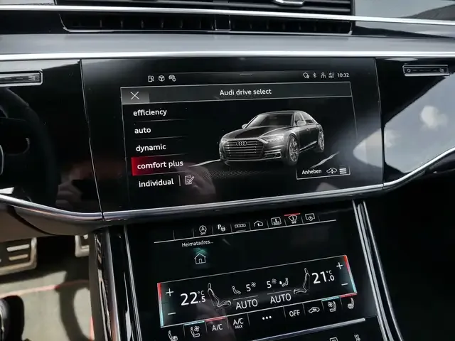 Audi S8