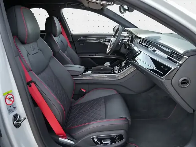Audi S8