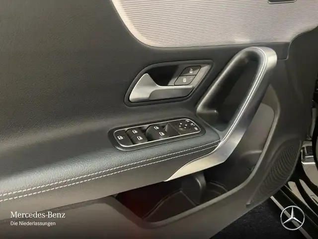 Mercedes-Benz CLA 220