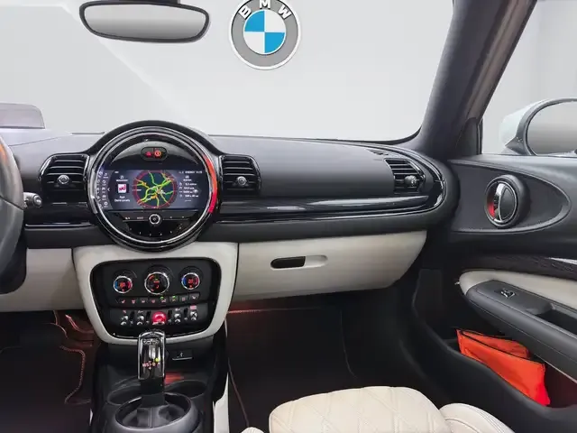 MINI Cooper Clubman