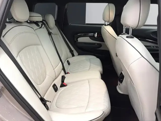 MINI Cooper Clubman