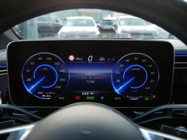 Mercedes-Benz EQE 350