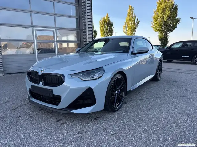 BMW 230