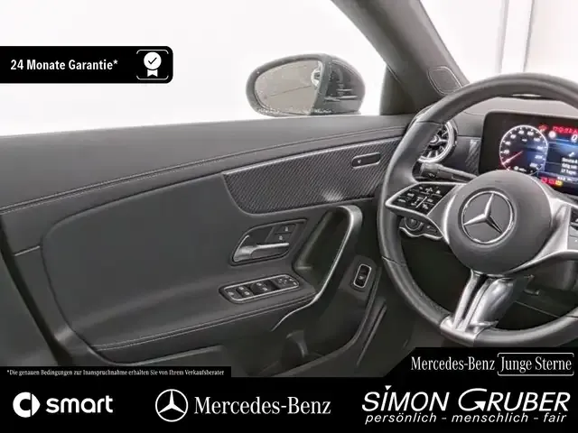 Mercedes-Benz CLA 180