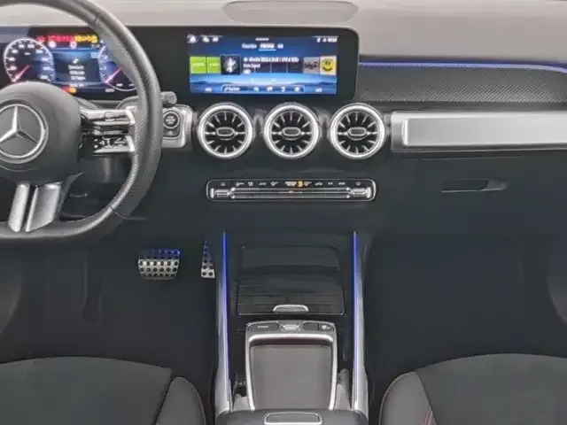 Mercedes-Benz GLB 200