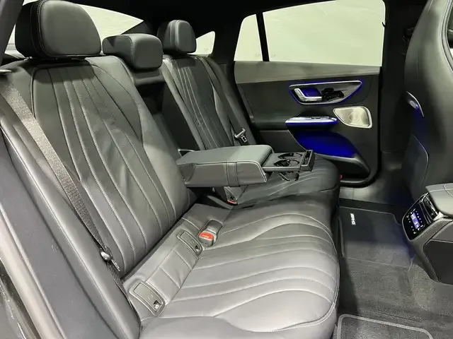 Mercedes-Benz EQE 350