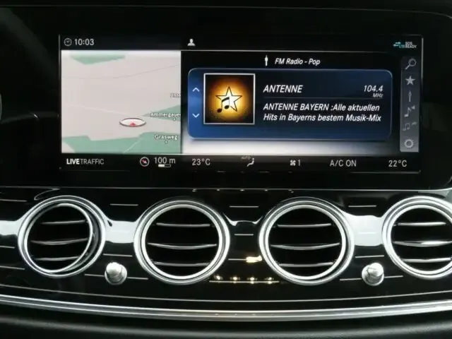 Mercedes-Benz E 200