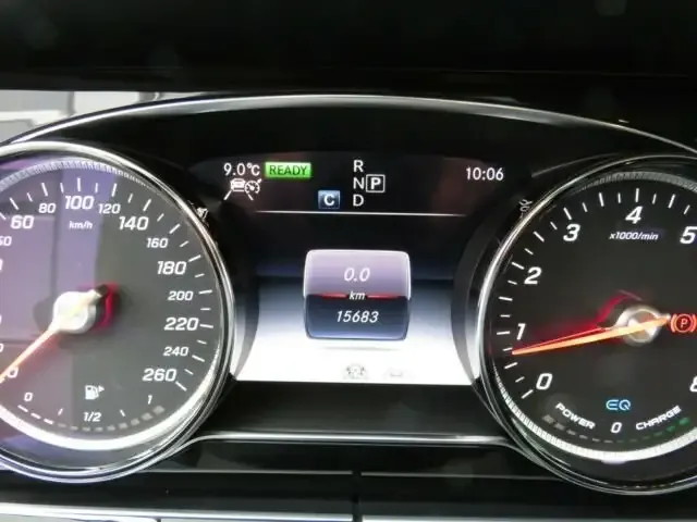 Mercedes-Benz E 200