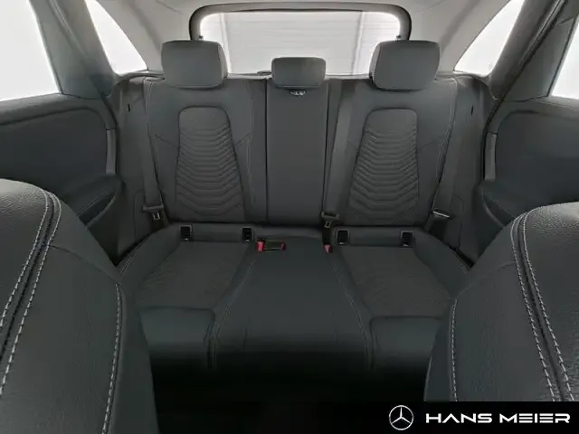 Mercedes-Benz B 220
