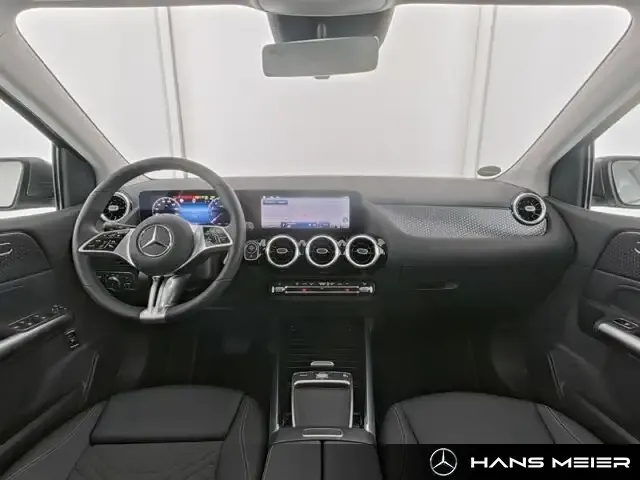 Mercedes-Benz B 220