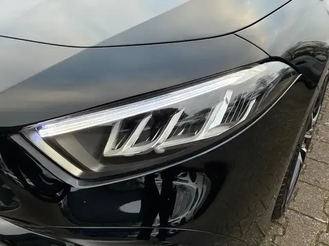 Mercedes-Benz A 35 AMG