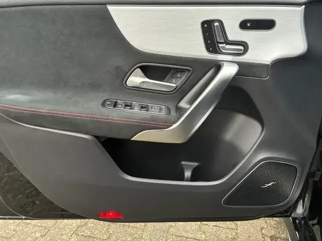 Mercedes-Benz A 35 AMG