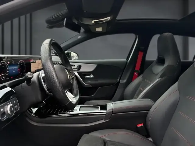 Mercedes-Benz A 35 AMG