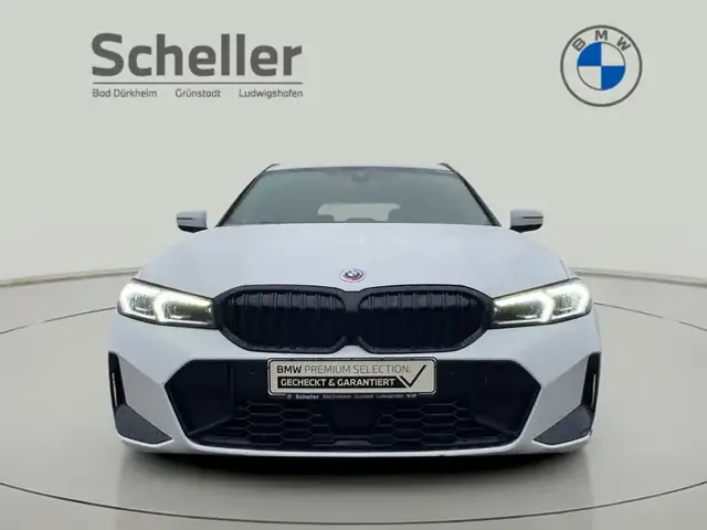 BMW 330