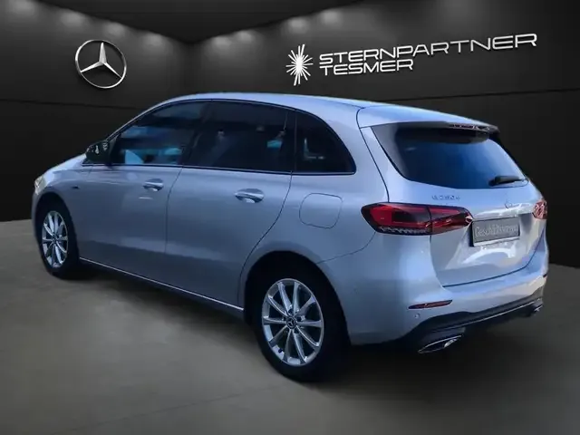 Mercedes-Benz B 250
