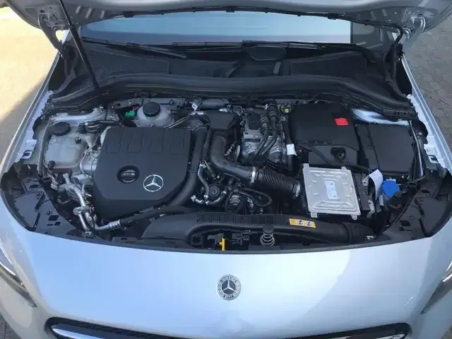 Mercedes-Benz B 250