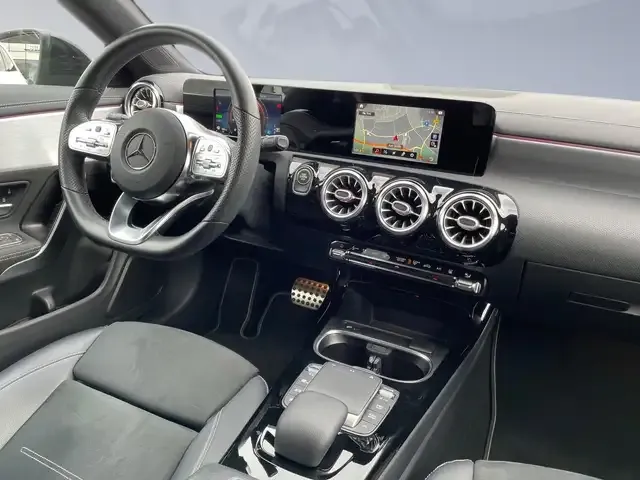 Mercedes-Benz CLA 250