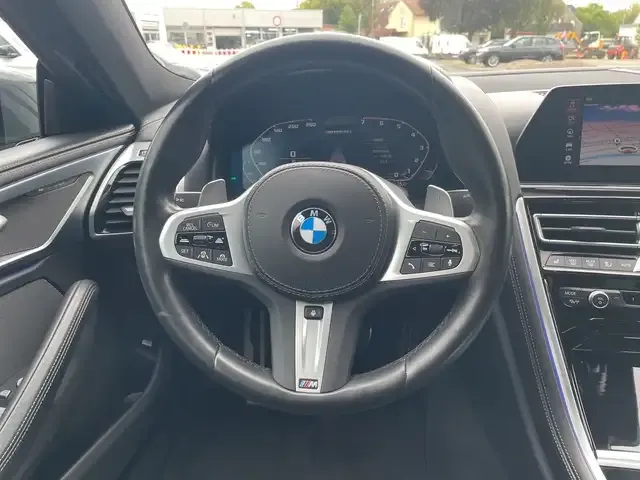 BMW M8