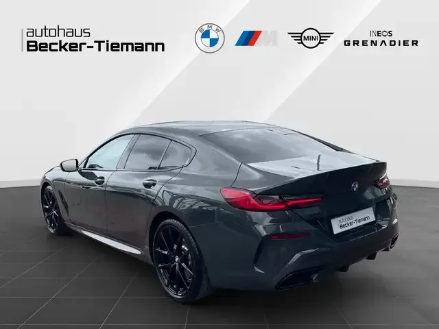 BMW M8