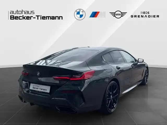 BMW M8