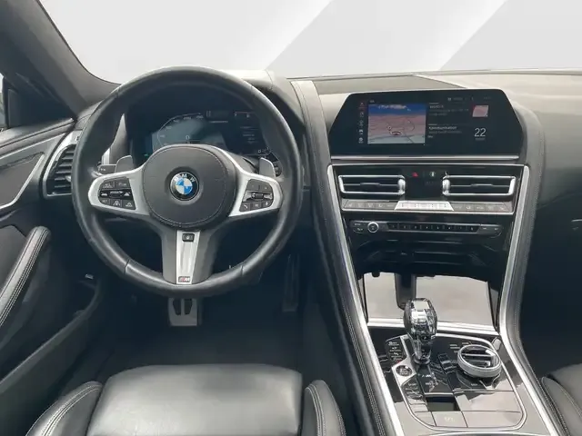 BMW M8
