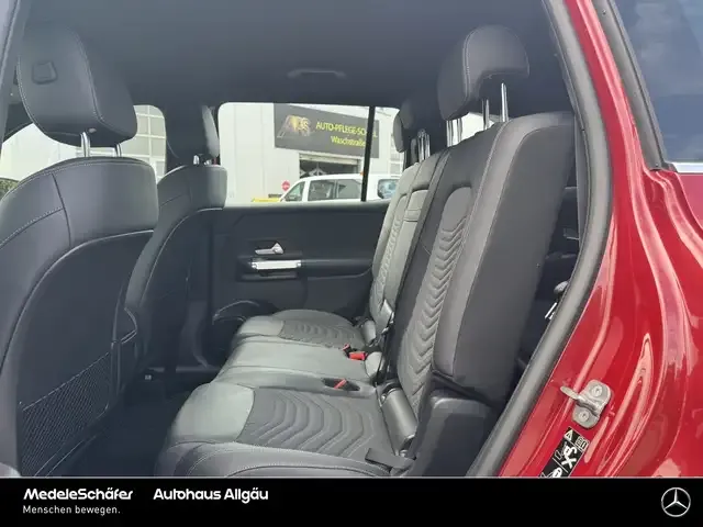 Mercedes-Benz GLB 200