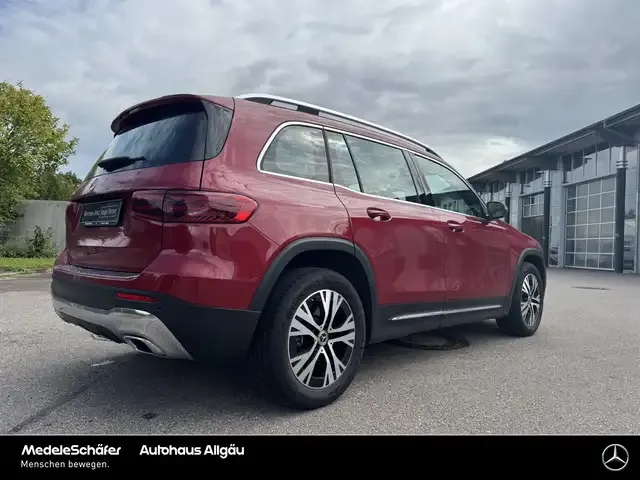 Mercedes-Benz GLB 200