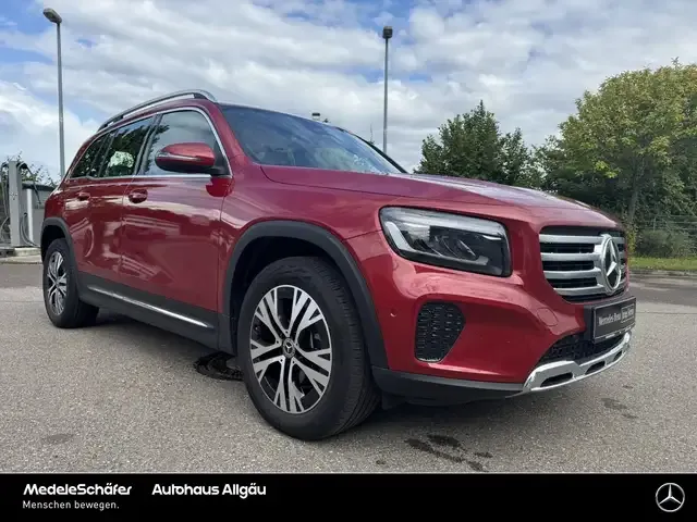 Mercedes-Benz GLB 200