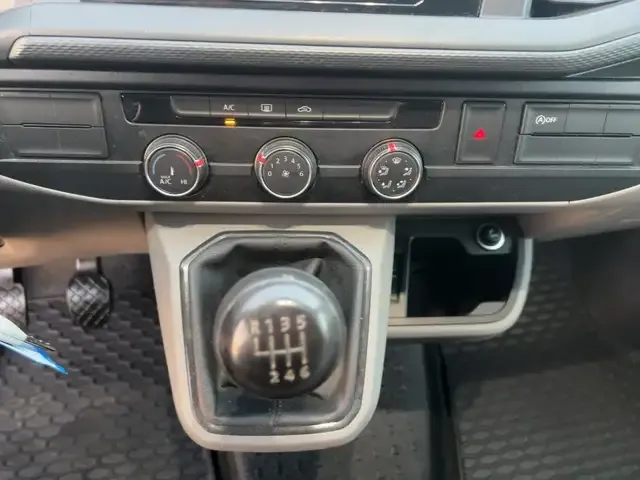 Volkswagen T6.1 Transporter