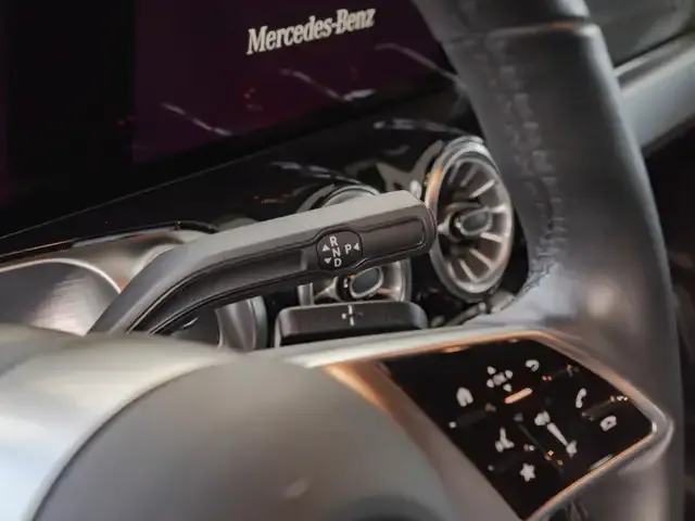 Mercedes-Benz EQB 300