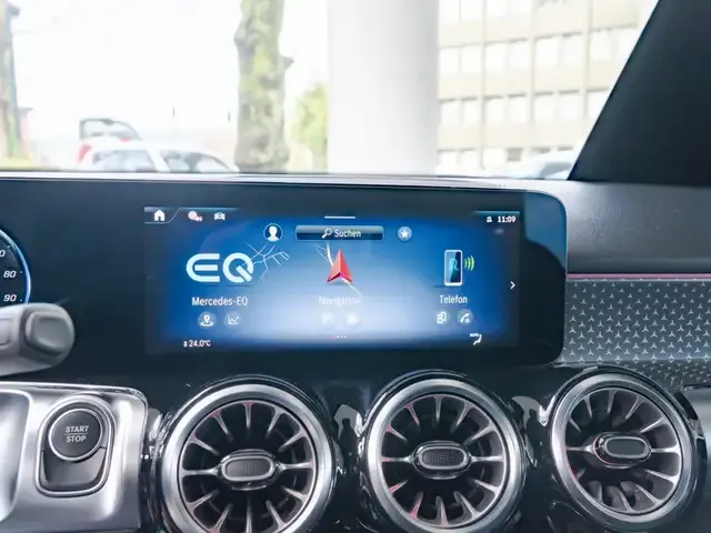 Mercedes-Benz EQB 300