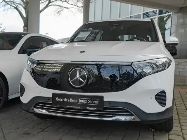 Mercedes-Benz EQB 300