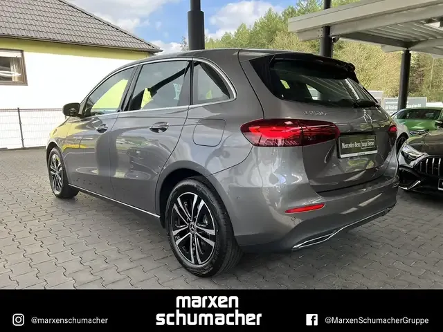 Mercedes-Benz B 250