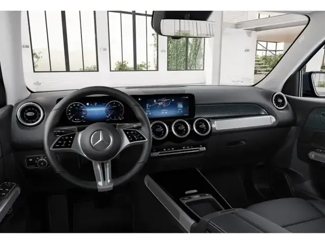Mercedes-Benz GLB 220