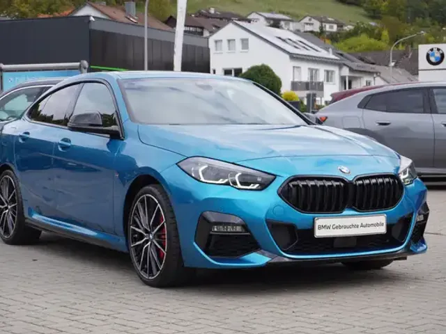 BMW 220