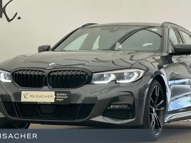 BMW 330