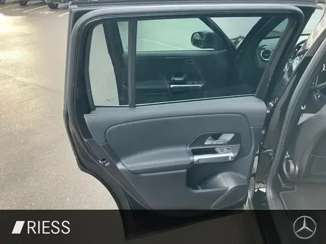 Mercedes-Benz EQB 250