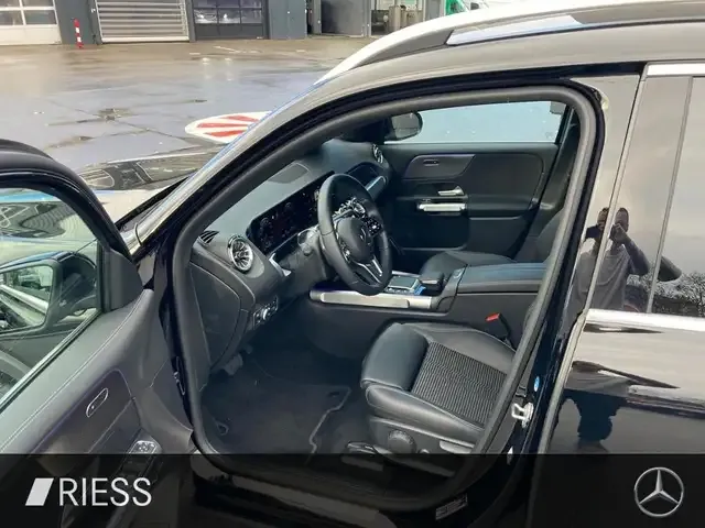 Mercedes-Benz EQB 250