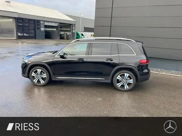 Mercedes-Benz EQB 250
