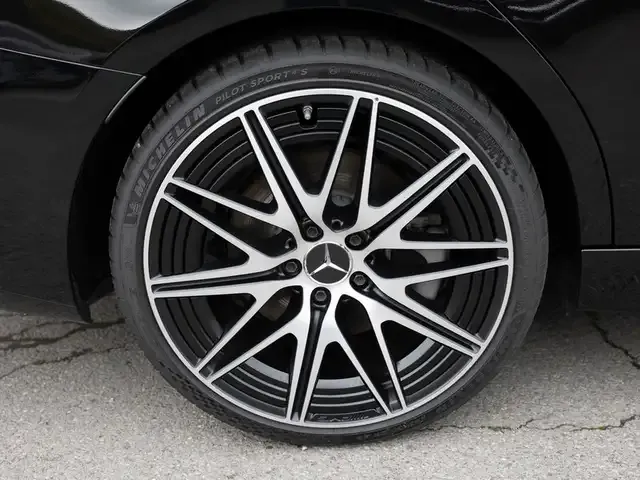 Mercedes-Benz C 43 AMG