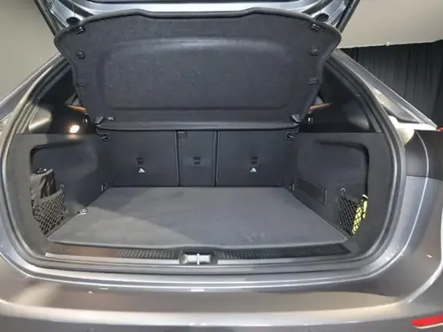 Mercedes-Benz B 220